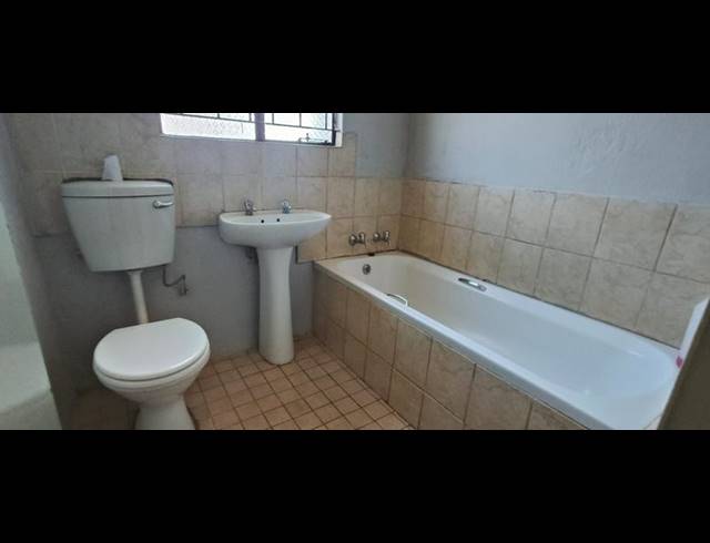 3 BEDROOM HOUSE FOR SALE IN DANVILLE